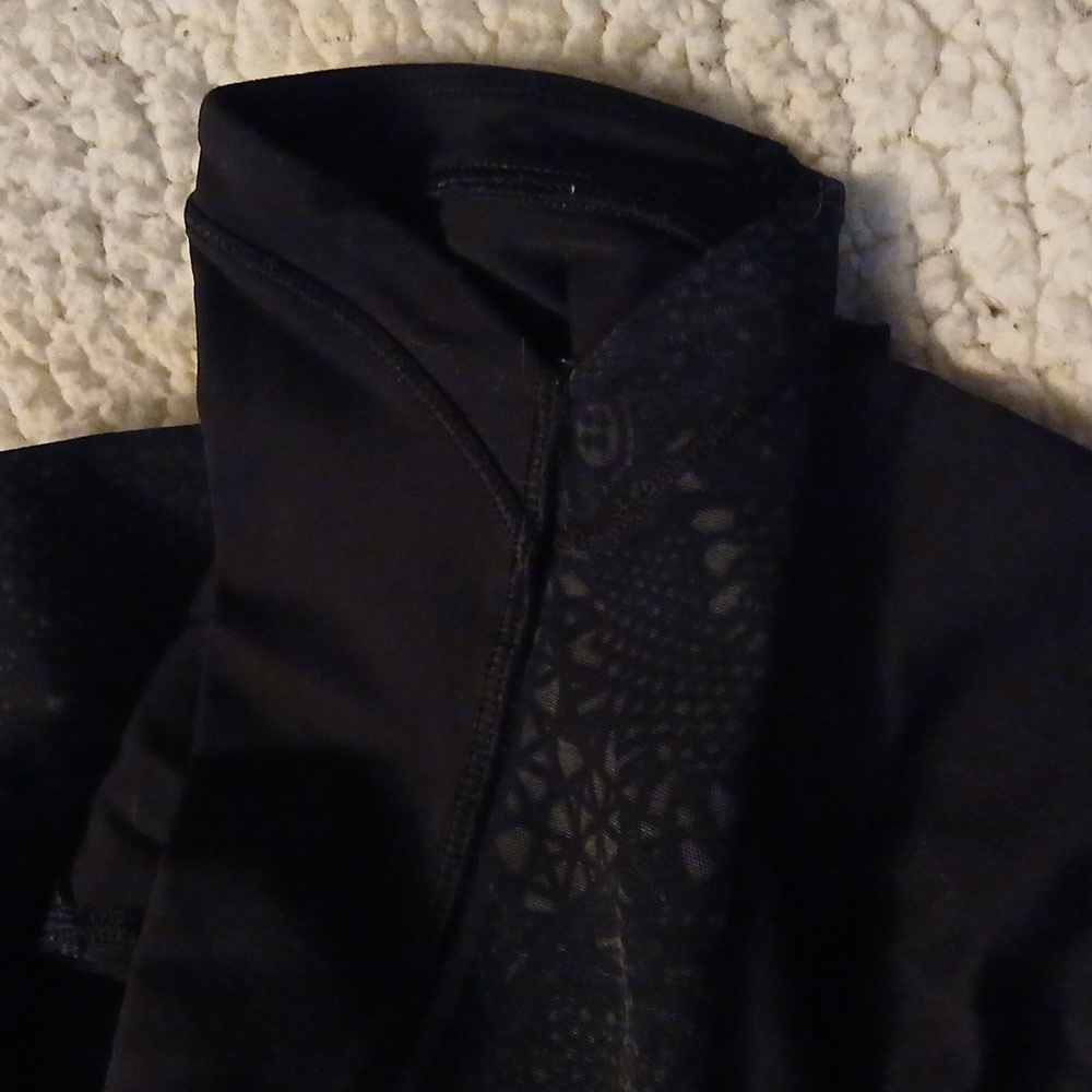 Lululemon Black Patterned Semi-sheer Leggings 6 - Picture 3 of 7